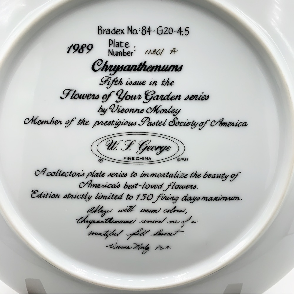 W. L. George Flowers Of Your Garden Series Chrysanthemums Collectors Plate - Picture 2 of 4